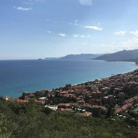 Casa Indipendente Su Due Livelli In Liguria-Vista Mare 6-7 Posti Apartment Magliolo Bagian luar foto