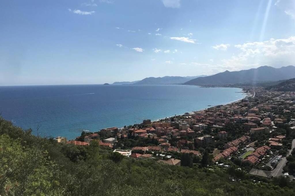 Casa Indipendente Su Due Livelli In Liguria-Vista Mare 6-7 Posti Apartment Magliolo Bagian luar foto