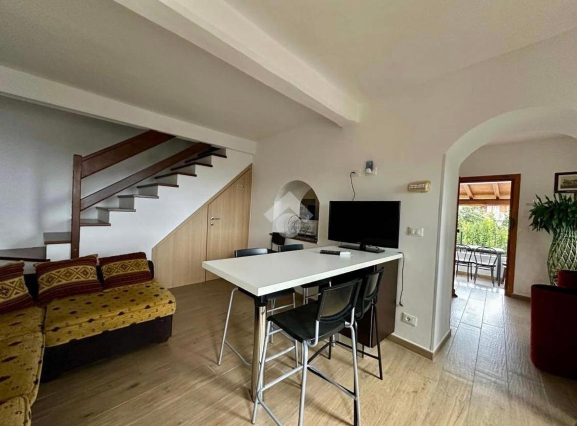 Casa Indipendente Su Due Livelli In Liguria-Vista Mare 6-7 Posti Apartment Magliolo Bagian luar foto